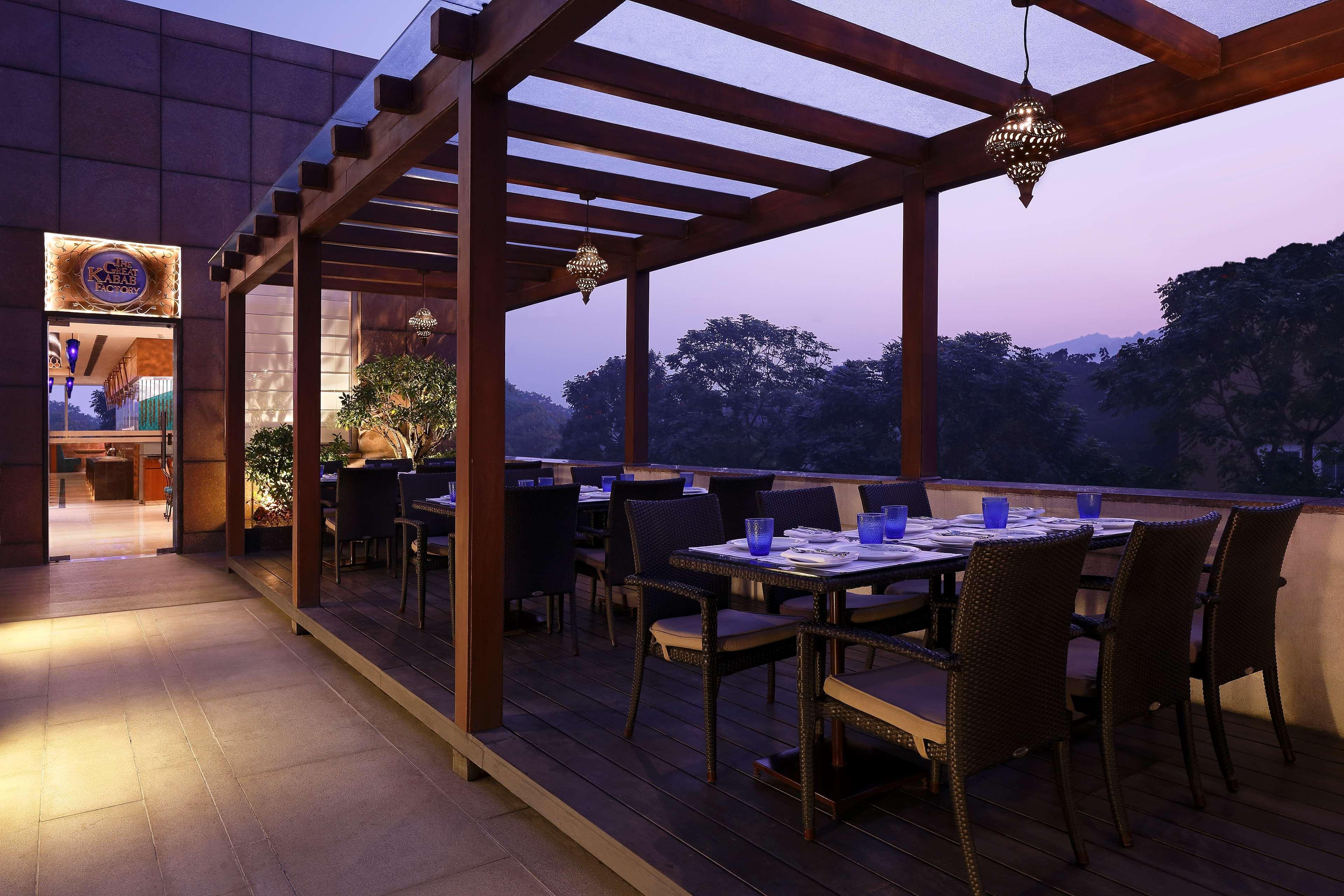 Radisson Blu Hotel גווהטי מראה חיצוני תמונה The Park, New Delhi