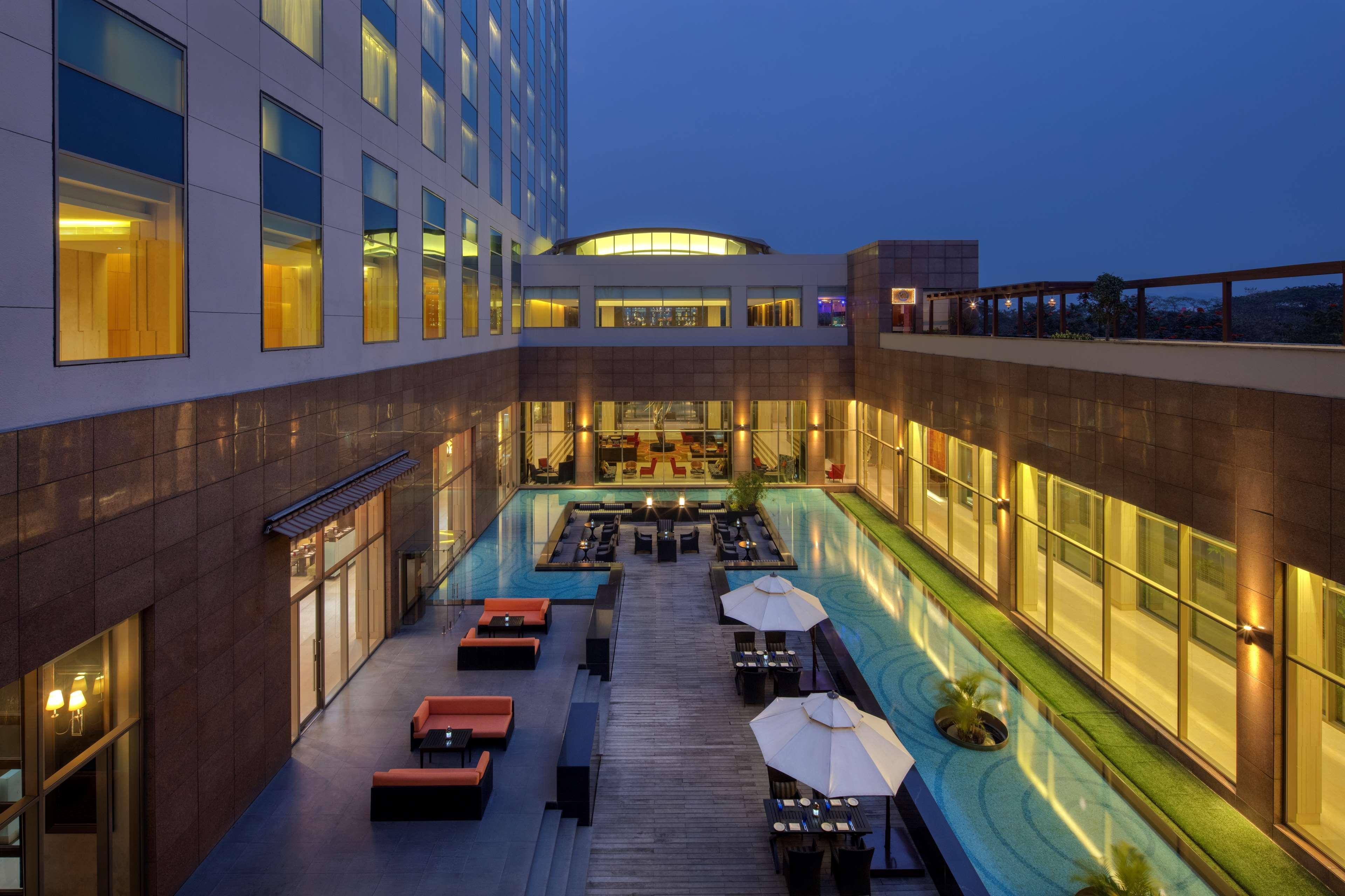 Radisson Blu Hotel גווהטי מראה חיצוני תמונה The Park, Hyderabad